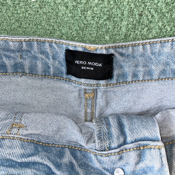 Jean shorts / size M - Picture 3 of 5